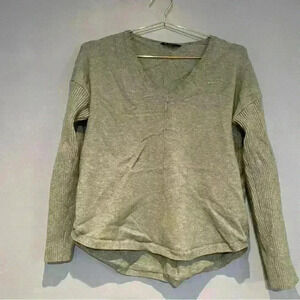 Denver Hayes women’s  sweater